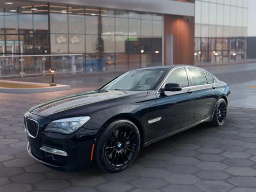 2013 BMW 750 i xDrive