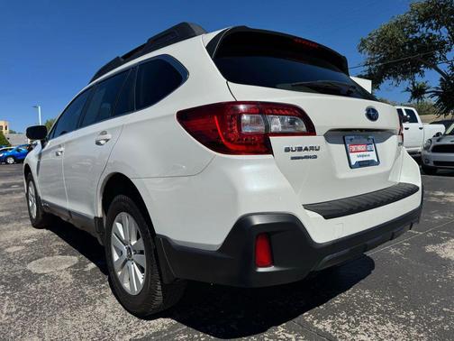 2018 Subaru Outback 2.5i Premium