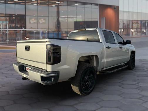 2018 Chevrolet Silverado 1500 Custom