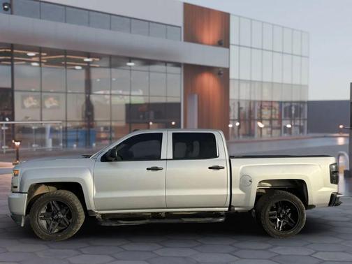 2018 Chevrolet Silverado 1500 Custom
