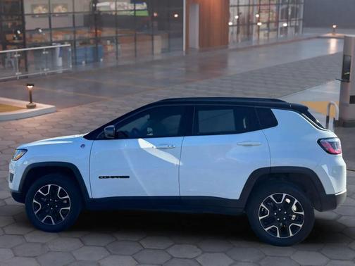 2021 Jeep Compass Trailhawk