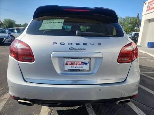 2011 Porsche Cayenne Base