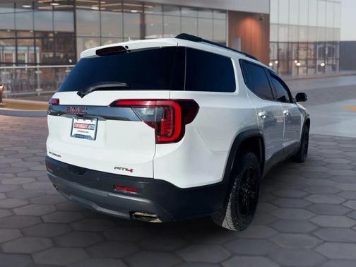 2021 GMC Acadia AWD AT4