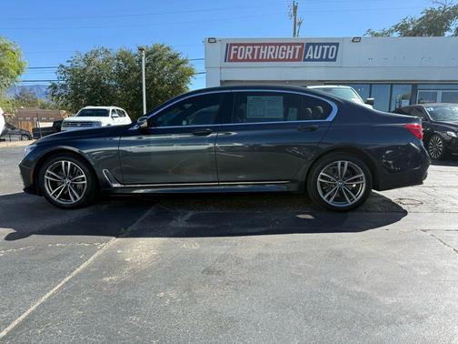 2017 BMW 750 i xDrive