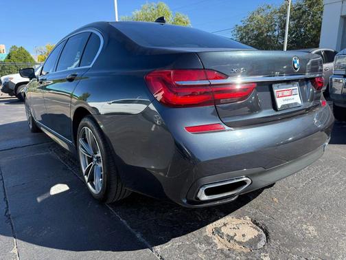 2017 BMW 750 i xDrive