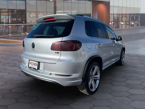 2016 Volkswagen Tiguan R-Line