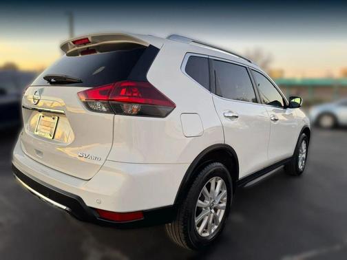 2020 Nissan Rogue SV