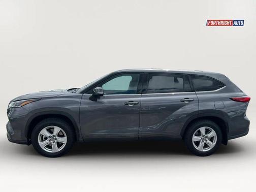 Gray 2021 Toyota Highlander LE