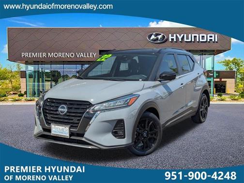 2022 Nissan Kicks SR