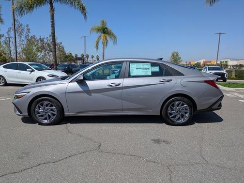 2025 Hyundai ELANTRA HEV Blue