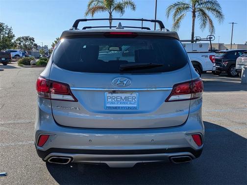 2017 Hyundai SANTA FE SE Ultimate
