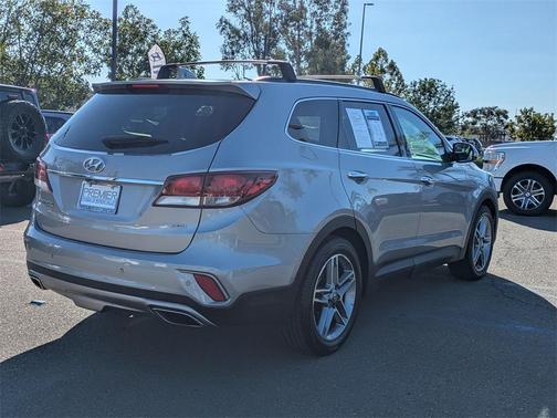 2017 Hyundai SANTA FE SE Ultimate