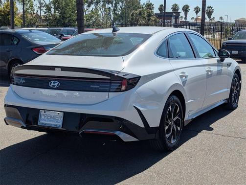 2025 Hyundai SONATA SEL