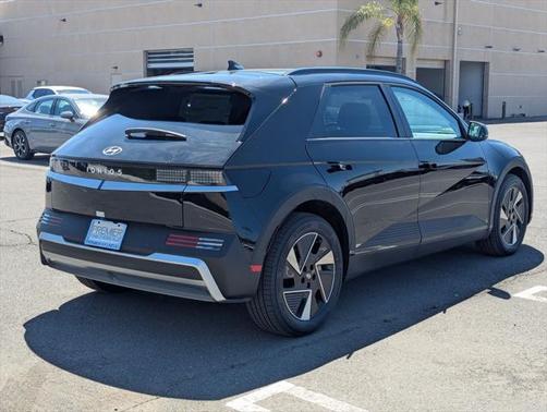 2025 Hyundai IONIQ 5 SEL