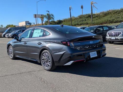 2025 Hyundai SONATA Hybrid Limited