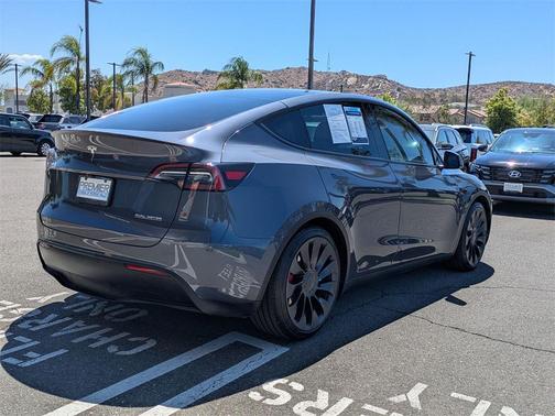 2023 Tesla Model Y Performance Dual Motor All-Wheel Drive