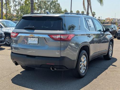 2021 Chevrolet Traverse LT Cloth