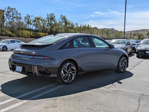 2025 Hyundai IONIQ 6 SEL