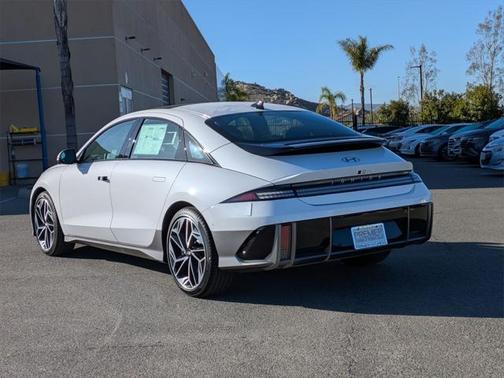 2025 Hyundai IONIQ 6 Limited