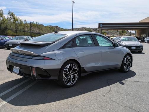 2025 Hyundai IONIQ 6 SEL