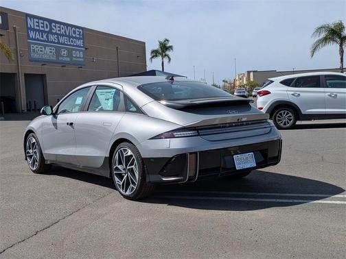 2025 Hyundai IONIQ 6 SEL
