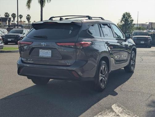 2023 Toyota Highlander XLE