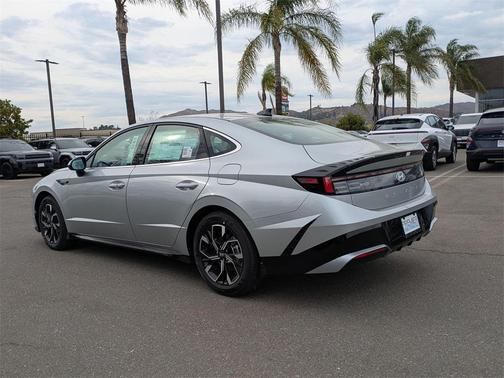 2025 Hyundai SONATA SEL