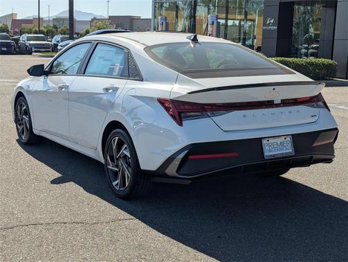 2025 Hyundai ELANTRA HEV SEL Sport