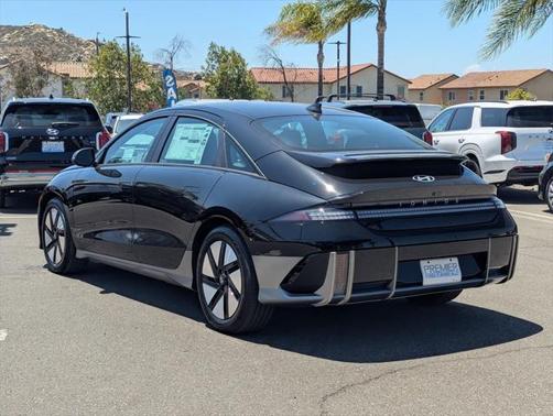 2025 Hyundai IONIQ 6 SE