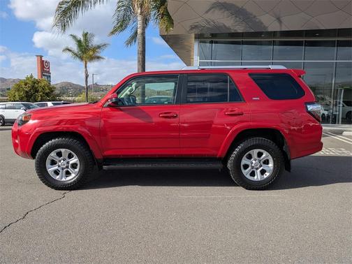 2018 Toyota 4Runner SR5