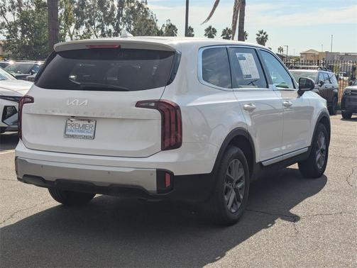 2024 Kia Telluride LX
