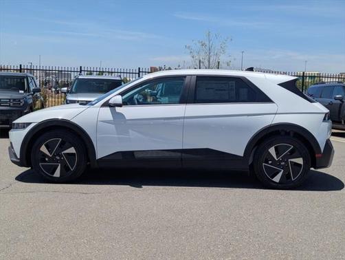 2025 Hyundai IONIQ 5 SE