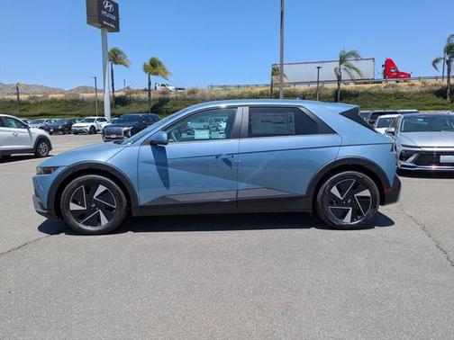 2025 Hyundai IONIQ 5 SE
