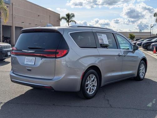 2021 Chrysler Pacifica Touring L