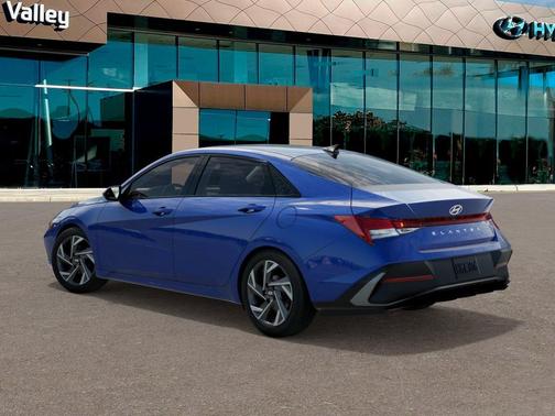 2025 Hyundai ELANTRA SEL