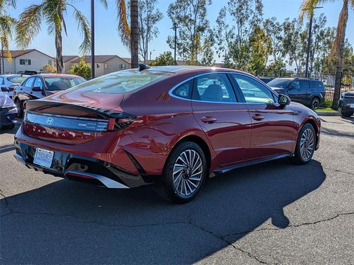 2025 Hyundai SONATA Hybrid Limited