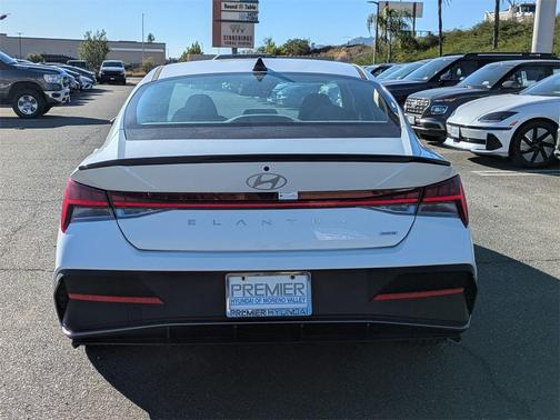2025 Hyundai ELANTRA HEV SEL Sport