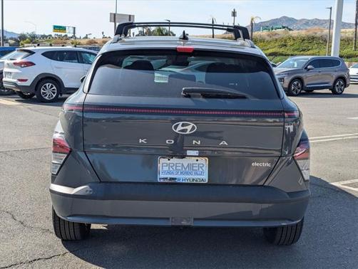 2025 Hyundai KONA EV SEL