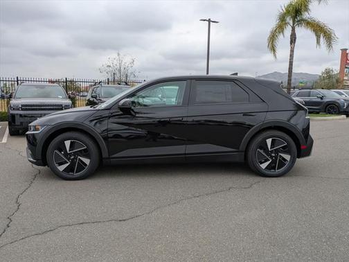 2025 Hyundai IONIQ 5 SE
