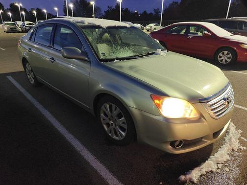 2008 Toyota Avalon XLS