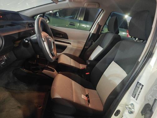 2014 Toyota Prius c Two