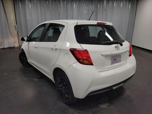 2016 Toyota Yaris L