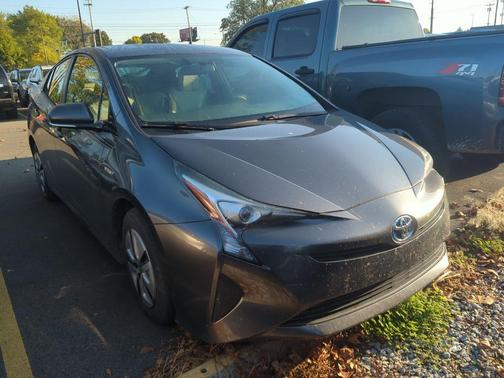 2016 Toyota Prius Three