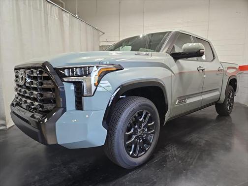 2025 Toyota Tundra Hybrid Platinum