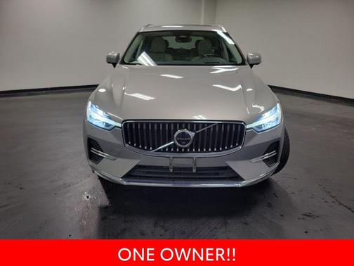 2022 Volvo XC60 Recharge Plug-In Hybrid T8 Inscription