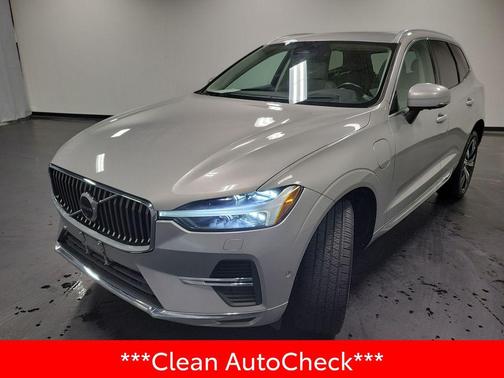 2022 Volvo XC60 Recharge Plug-In Hybrid T8 Inscription