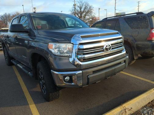 2017 Toyota Tundra SR5