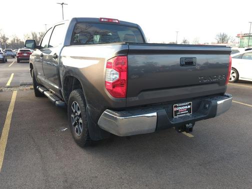 2017 Toyota Tundra SR5