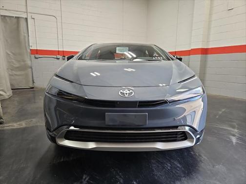 2025 Toyota Prius L