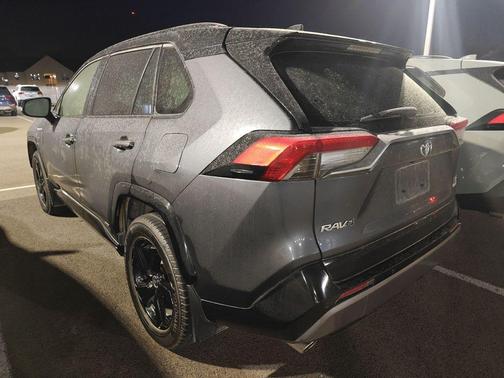 2020 Toyota RAV4 Hybrid SE